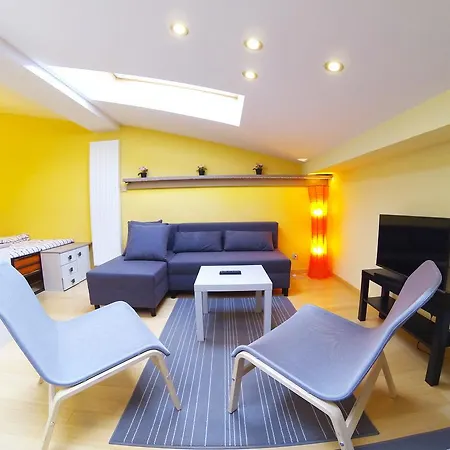 Apartment Krupnicza 12